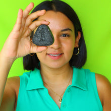 Cargar imagen en el visor de la galería, Shampoo de Carbón Activado - Cabello Grasoso